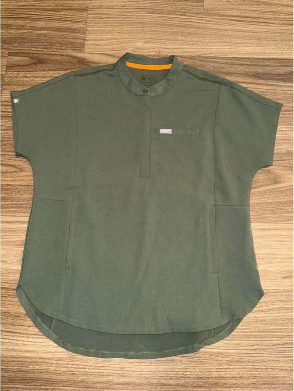 FIGS Technical Collection Scrub Top Small Hunter Green Quarter Zip